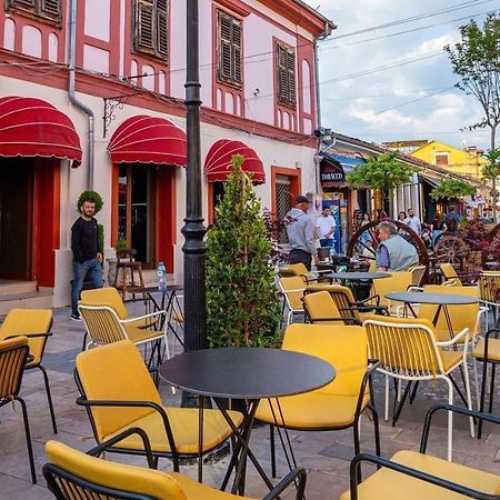 Zobo Hotel Shkodër Buitenkant foto