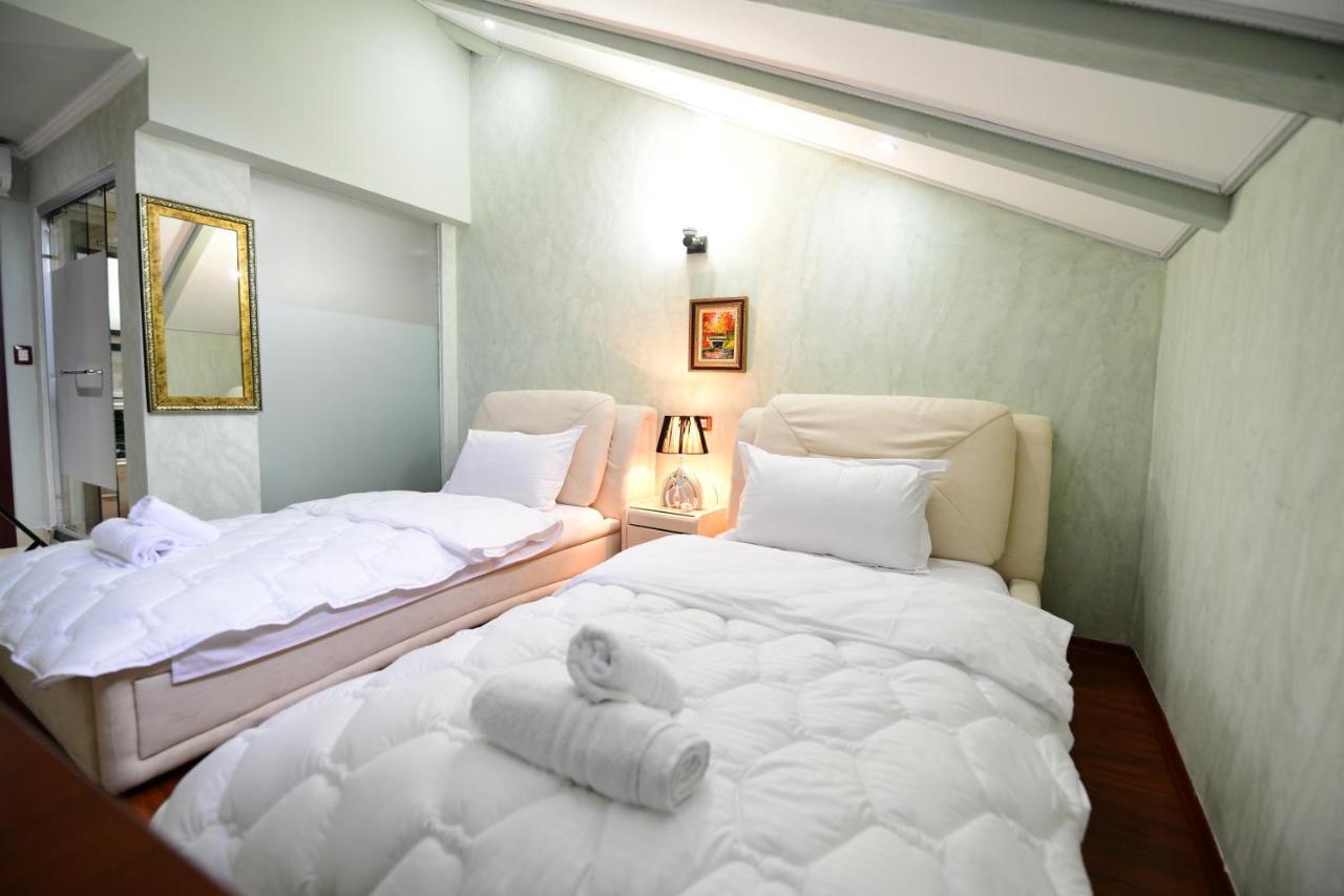 Zobo Hotel Shkodër Buitenkant foto