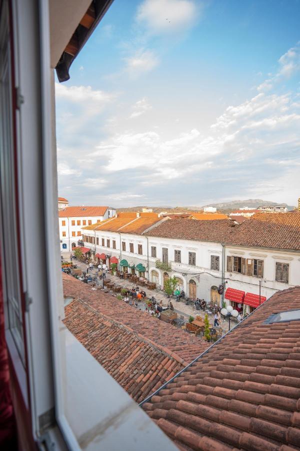 Zobo Hotel Shkodër Buitenkant foto